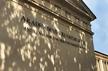 Akademische Kunstmuseum Bonn