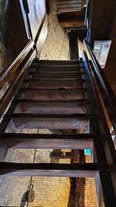 Treppe in der Windmühle "De Valk" in Leiden
