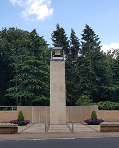 Rhenen Grebbeberg mit Ehrenfriedhof bei Drachenwolke Geschichten