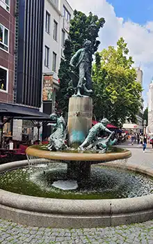Martinsbrunnen im Stadtzentrum von Bonn